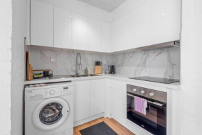 Stylish 1-Bed in the Heart of South Yarra